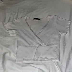 BRANDY MELVILLE CROPPED TEE